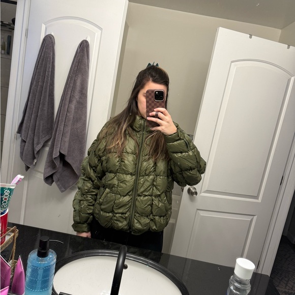 Pippa scrunchy glossy packable puffer jacket - Picture 5 of 8